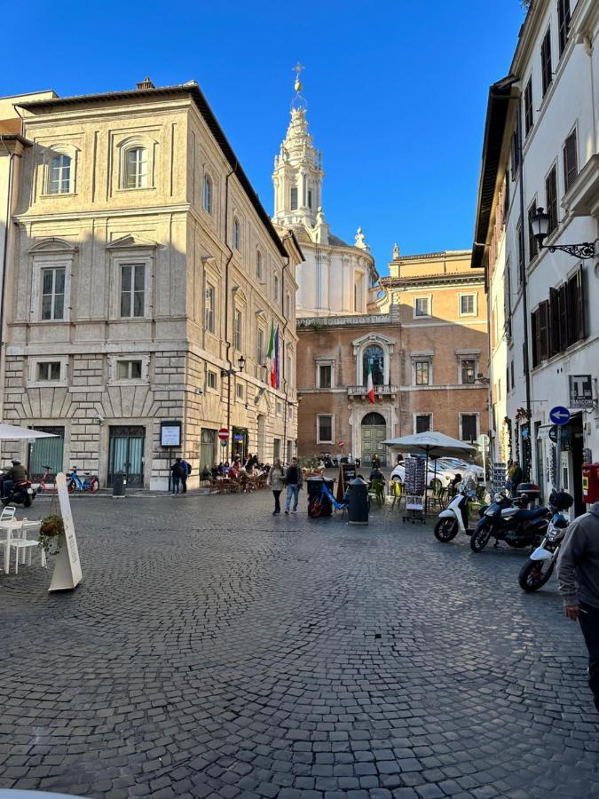 Pantheon Palazzo Nari Rom