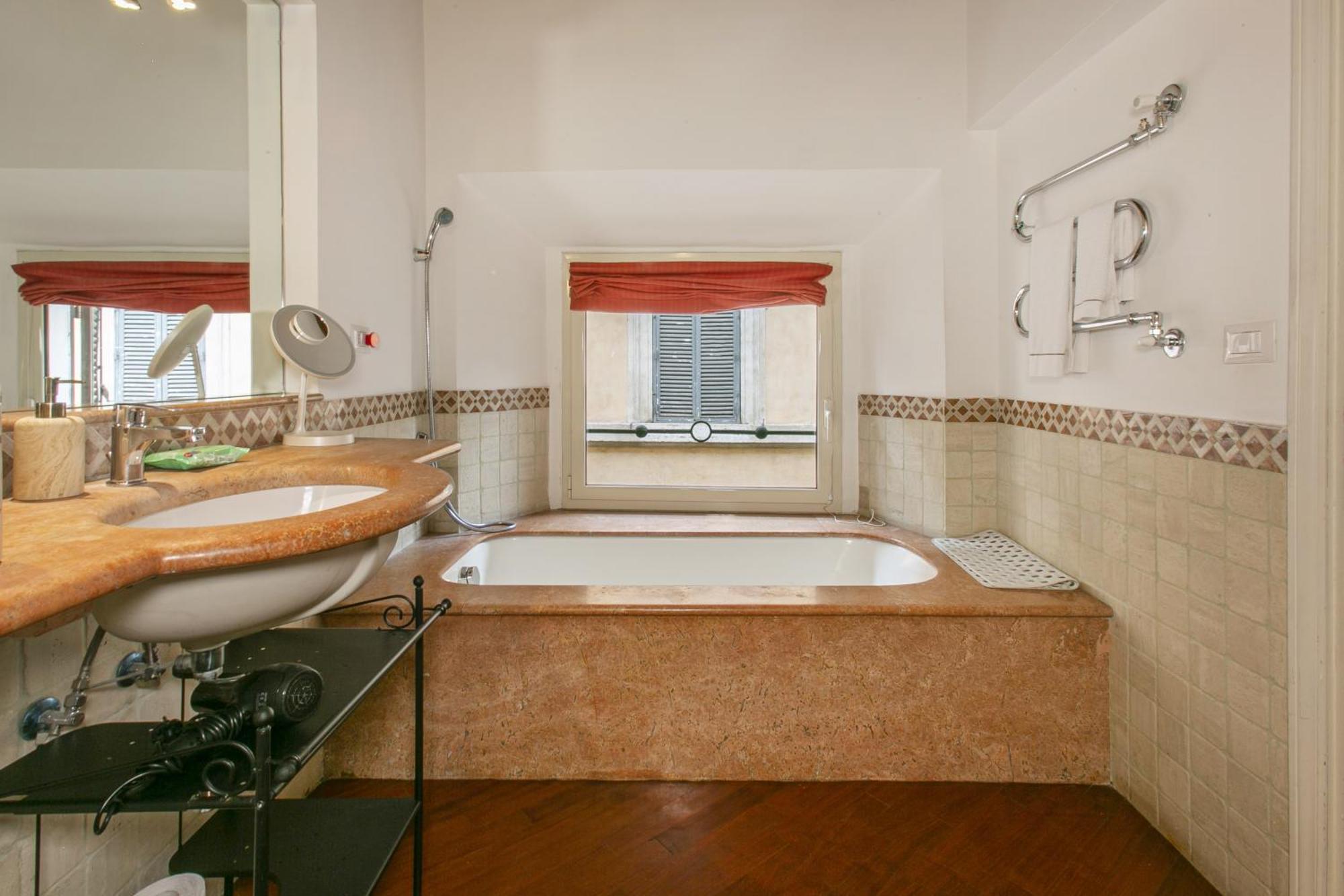 Apartment Pantheon Palazzo Nari Rom